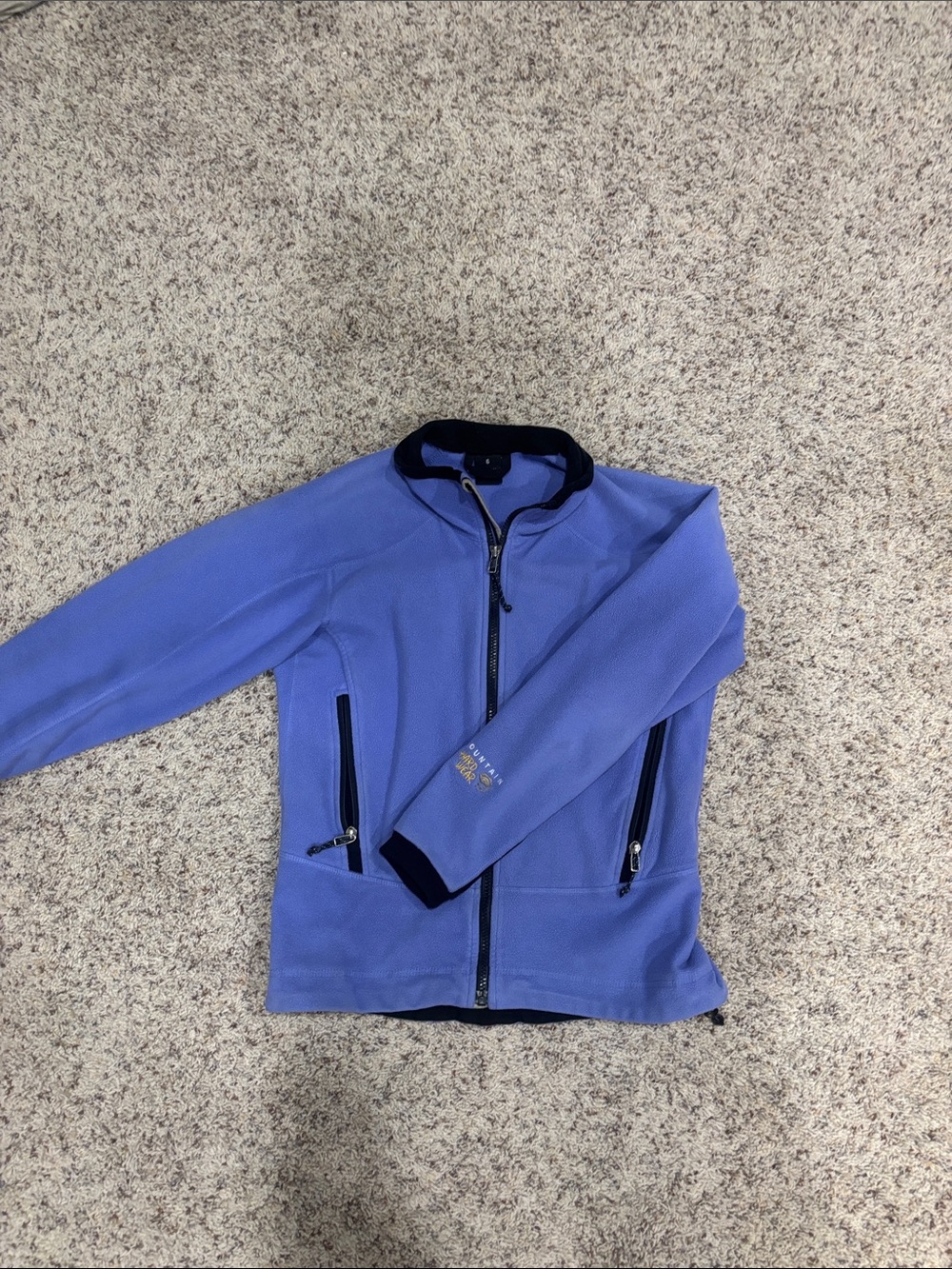 Women’s size 6 Full-Zip fleece Mountain Hardware jacket